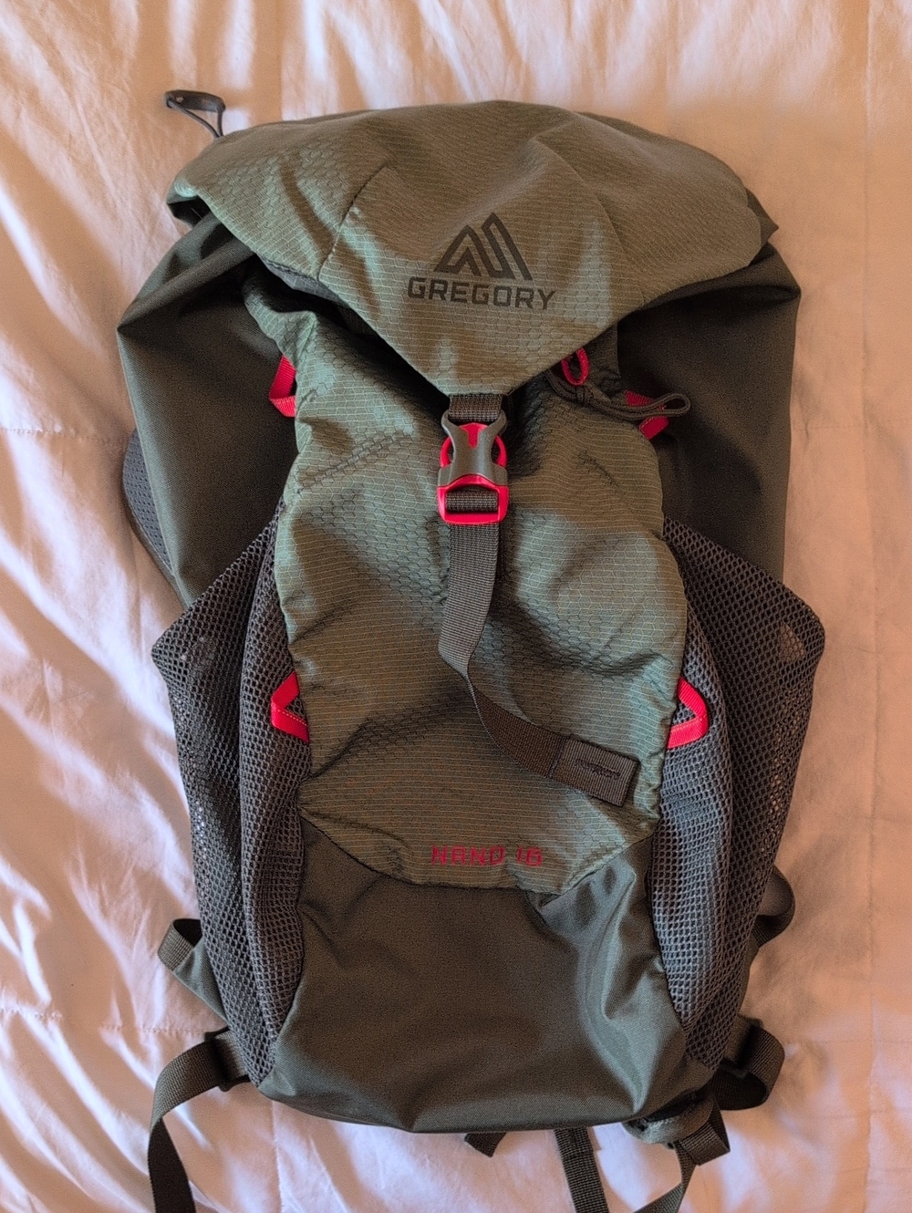 Gregory Nano 16 - Lightweight Everyday Hiking Backpack Olive with Red Accents